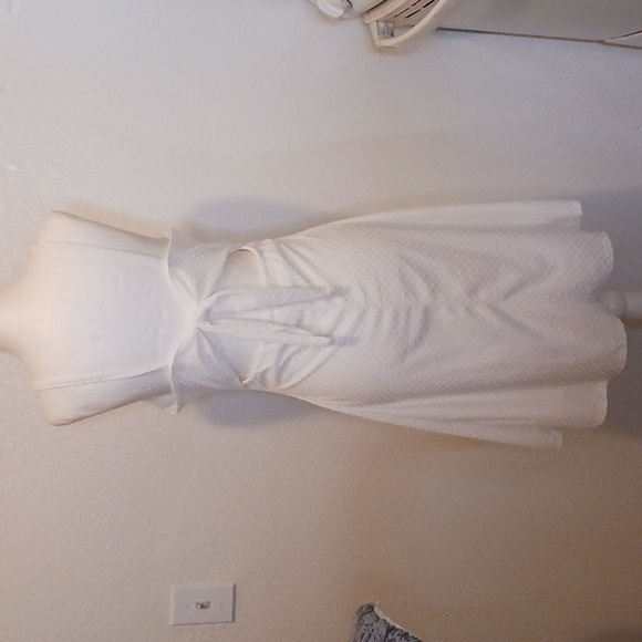 Girls dress - Picture 2 of 2